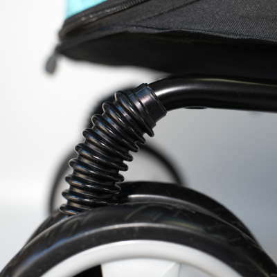 innopet-mammut-hundebuggy-blau-schwarz-detail-vorderraeder