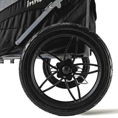 innopet-sporty-trailer-evr-hundebuggy-schwarz-hinterrad-seitenansicht