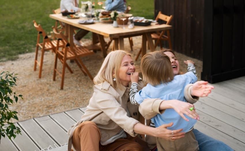 Ferienhaus mit Hund und eingezäuntem Garten